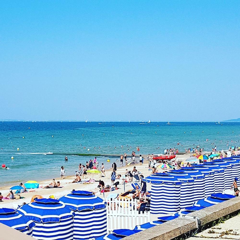 "Magnifique 2 Pieces " 150M Plages Et 500M Centre De Кабур Екстер'єр фото